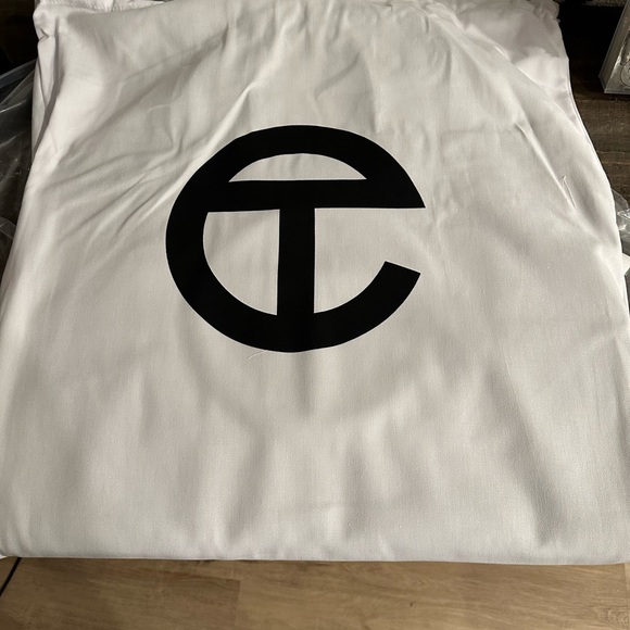 ❤️❤️❤️ SOLD!!!  NWT - IMMEDIATE SHIP - BRAND NEW TELFAR LARGE SHOPPING BAG - Picture 2 of 8